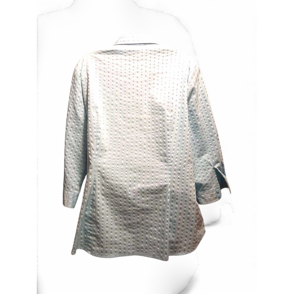 Croft & Barrow Women's Baby Blue & White Patterned Button-Down Shirt - Size 2X - - Picture 2 of 8